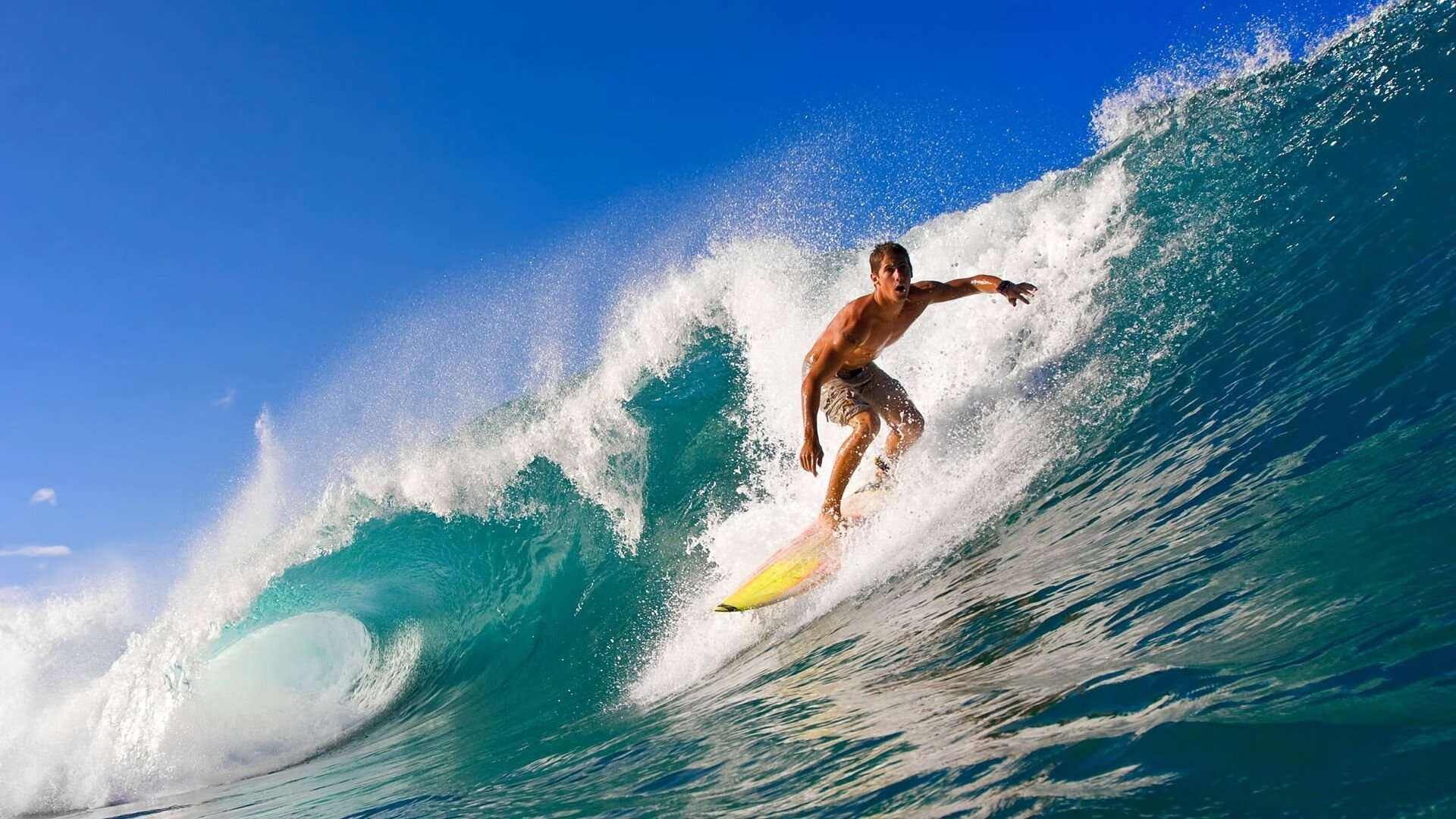 《虚拟偶像助阵：电竞与虚拟明星开启新合作时代》，虚拟偶像是哪一部电影的另外一个名字